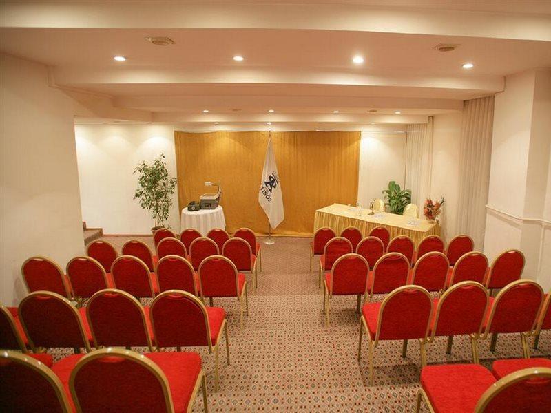 Altinoez Hotel Невшехир Екстериор снимка