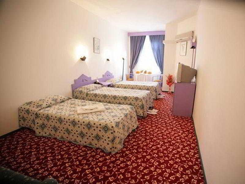 Altinoez Hotel Невшехир Екстериор снимка