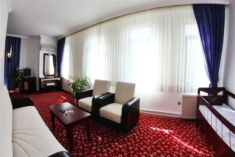 Altinoez Hotel Невшехир Екстериор снимка