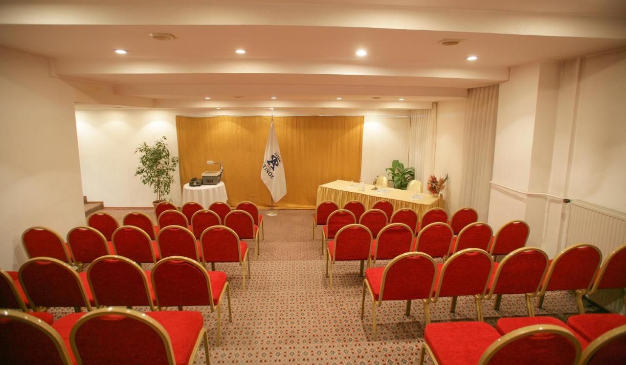 Altinoez Hotel Невшехир Екстериор снимка